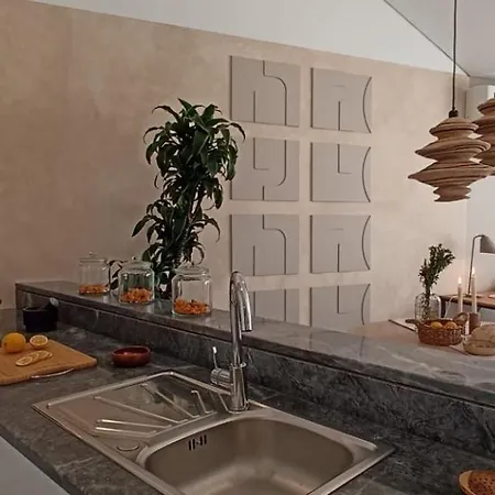 Salvia - 2 Bedrooms And Terrace In Alcantara דירה