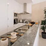 Salvia - 2 Bedrooms And Terrace In Alcantara Διαμέρισμα Lisboa