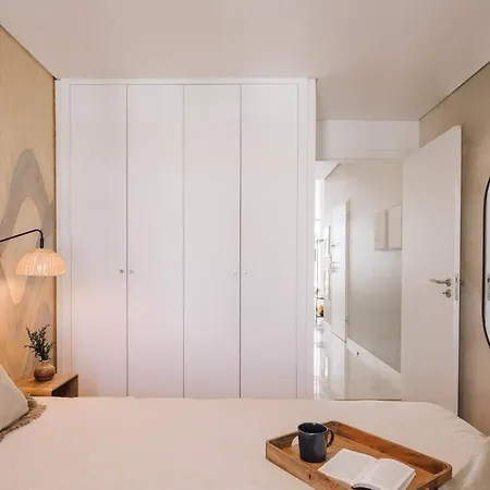Salvia - 2 Bedrooms And Terrace In Alcantara Лиссабон