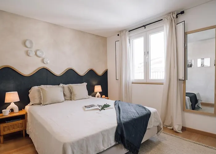 Salvia - 2 Bedrooms And Terrace In Alcantara Appartement Lisboa