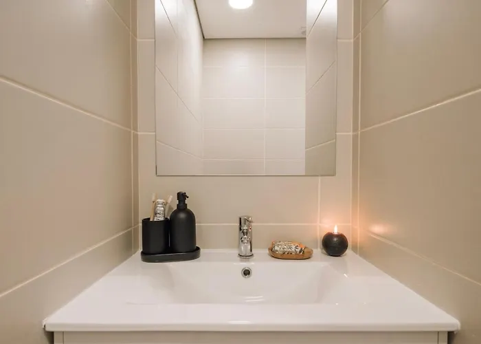 Salvia - 2 Bedrooms And Terrace In Alcantara Appartement Lisboa