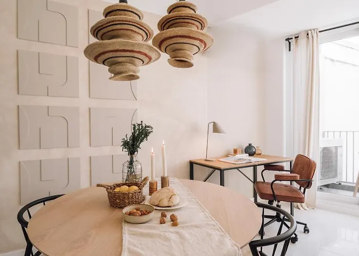 Апартаменты Salvia - 2 Bedrooms And Terrace In Alcantara Лиссабон