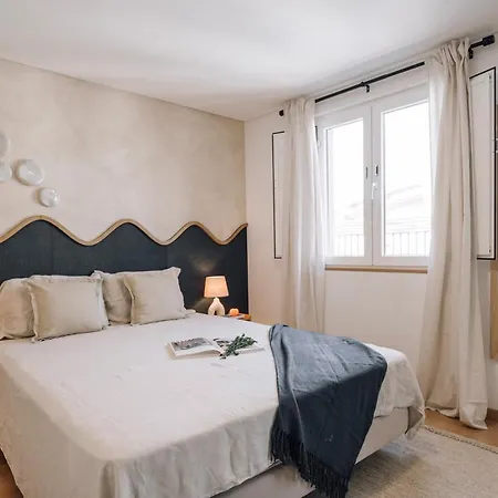 Salvia - 2 Bedrooms And Terrace In Alcantara Apartment Lissabon